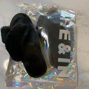 yeezy slides on shein